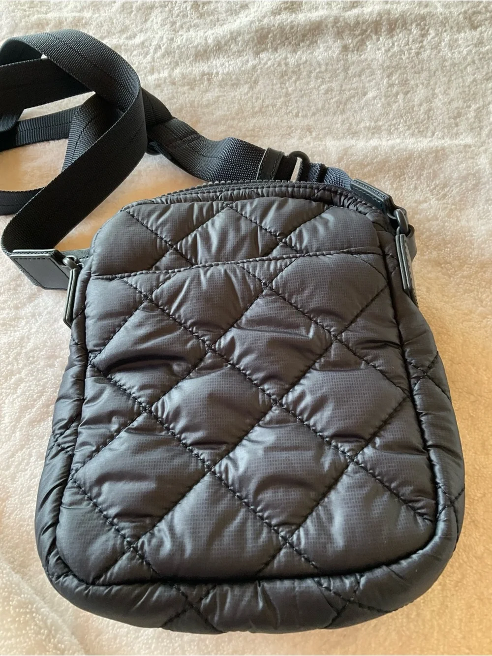 Quince Quilted Crossbody Bag for Men or Women-Navy